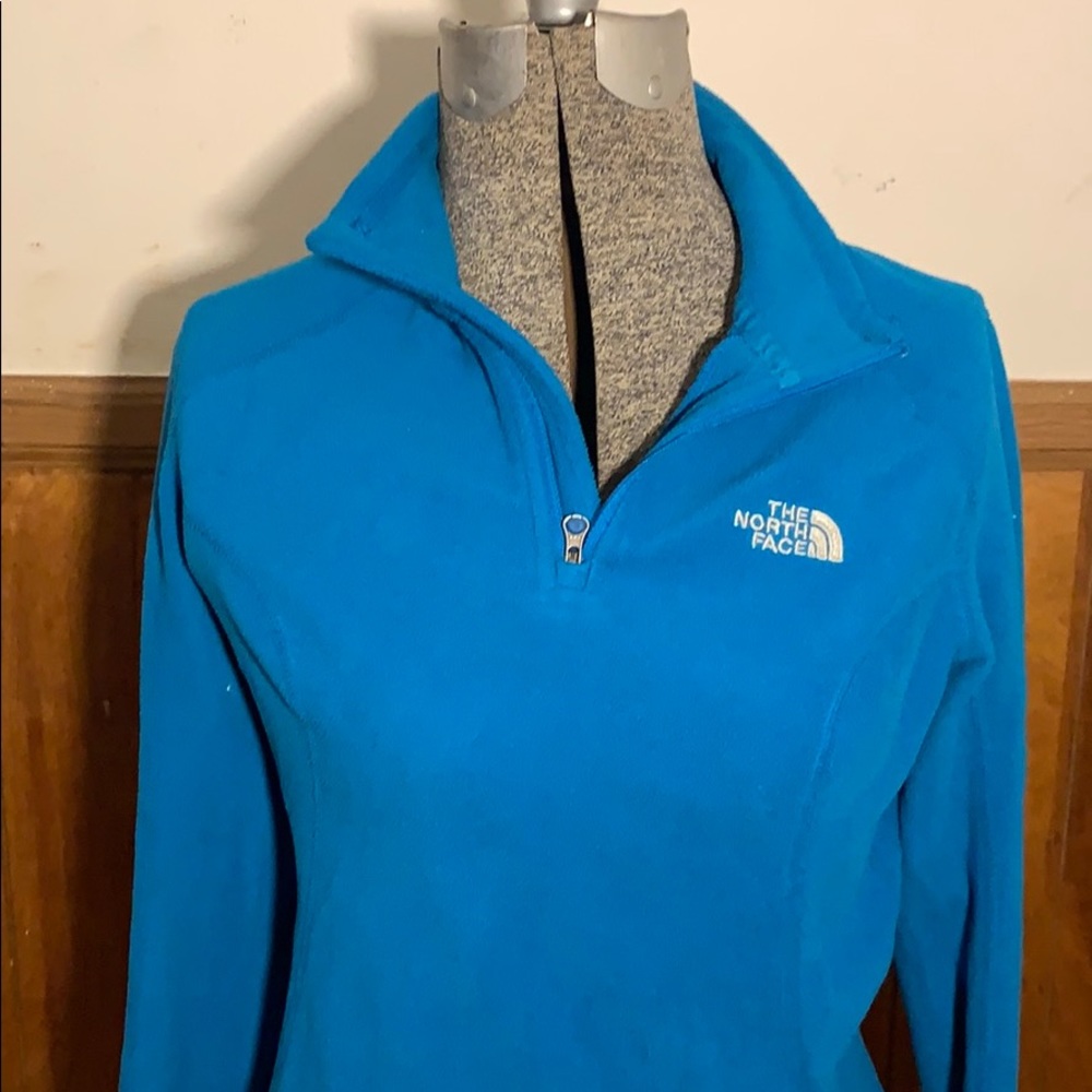 Blue north face pullover